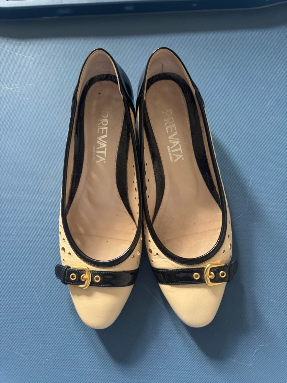 Prevata Italian Leather Tan and Black Ballet Flats. Size 8.5.